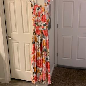 Beautiful flowy dress with open back